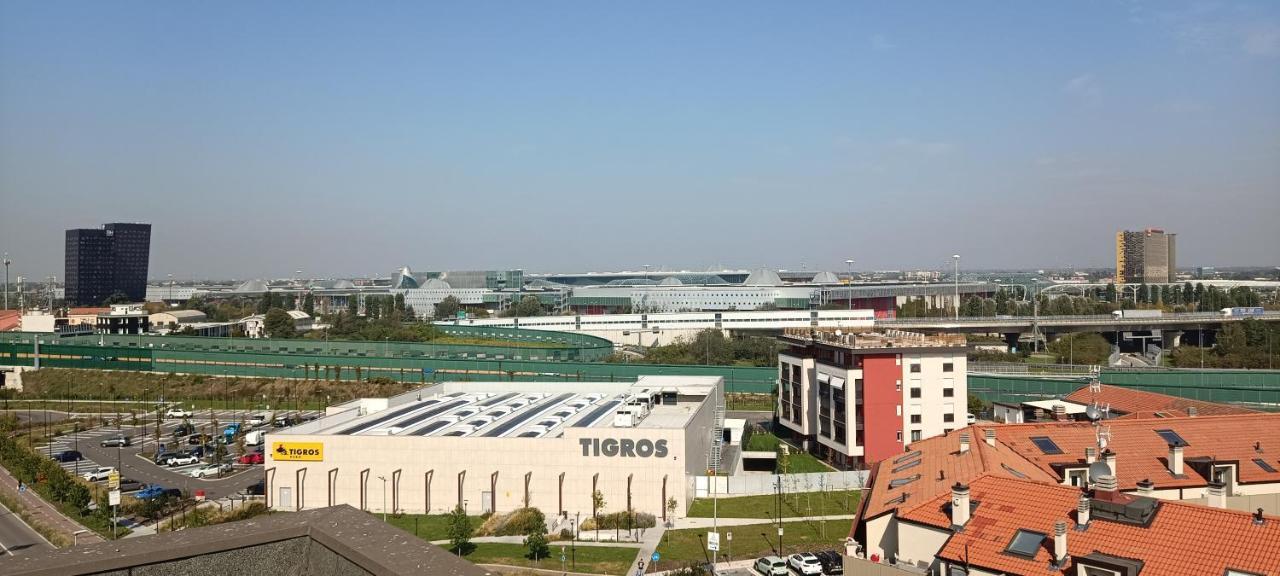 Ferienwohnung La Mansarda Di Pero Con Terrazza Exterior foto