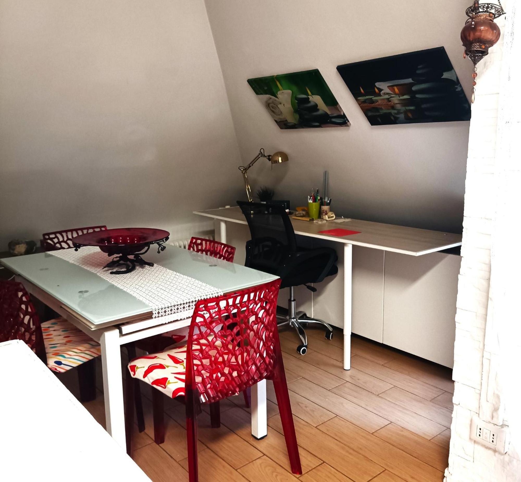 Ferienwohnung La Mansarda Di Pero Con Terrazza Exterior foto